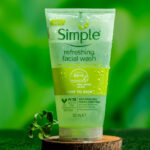 ژل شستشوی صورت سیمپل Simple Kind To Skin Refreshing Facial Wash Gel