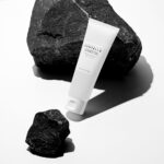 ژل شستشوی کپسولی روشن کننده و تسکین دهنده اسکین 1004 SKIN1004 Madagascar Centella Tone Brightening Cleansing Gel Foam