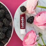 بالم لب براق کننده بلک بری لابلو Labello BlackBerry Shine Lip Balm