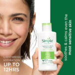 کرم مرطوب کننده و آبرسان سیمپل مدل لایت Simple Kind To Skin Hydrating light Moisturizer